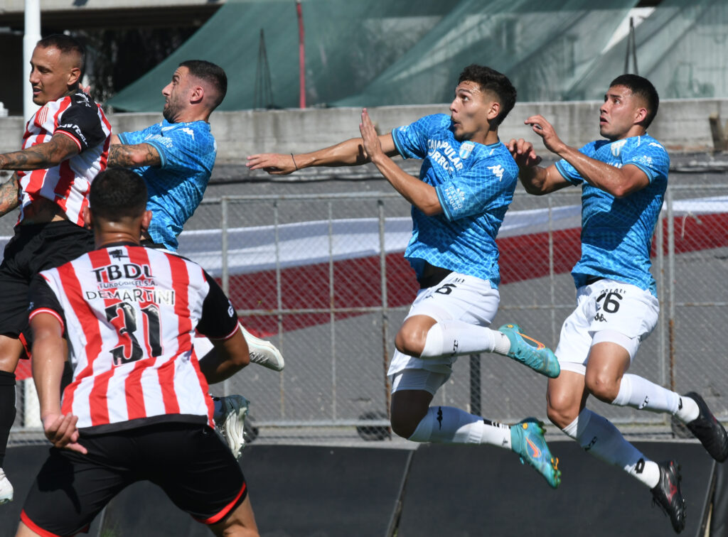 Sincronización. Barracas vs A. Tucumán. Marzo 2026. Foto Fabián Ramella